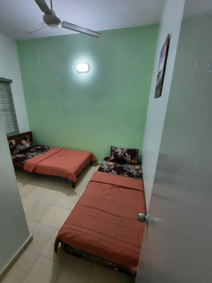 Homestay Dr. Z Klang Exteriér fotografie